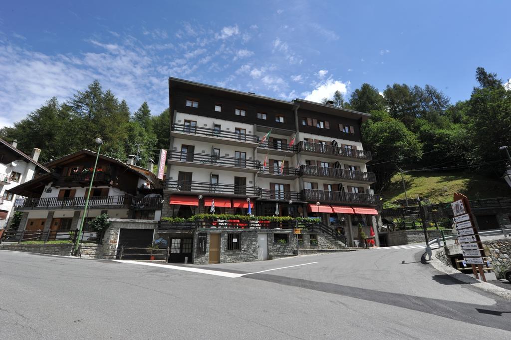 Hotel Etoile De Neige Valtournenche Dış mekan fotoğraf