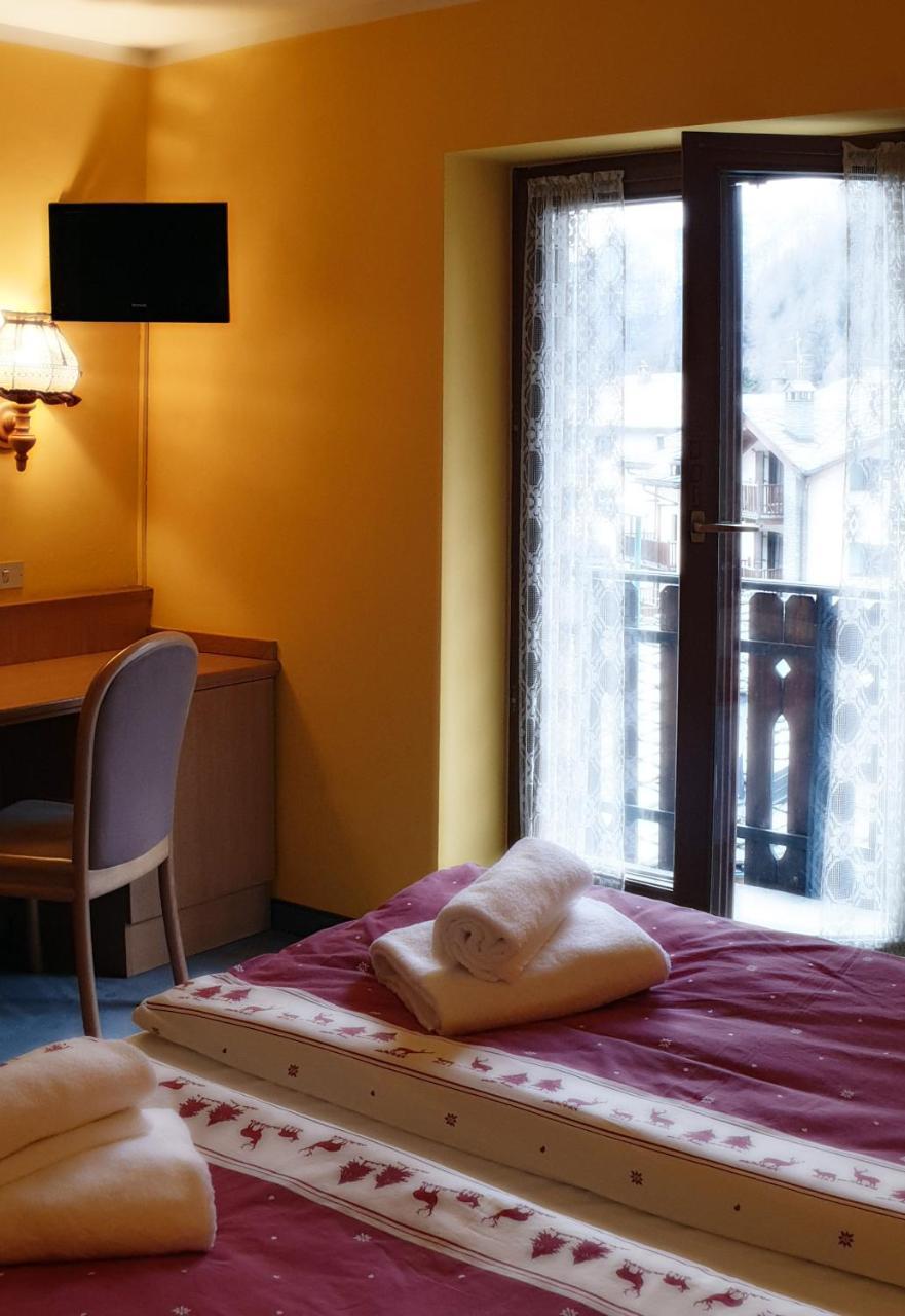 Hotel Etoile De Neige Valtournenche Dış mekan fotoğraf