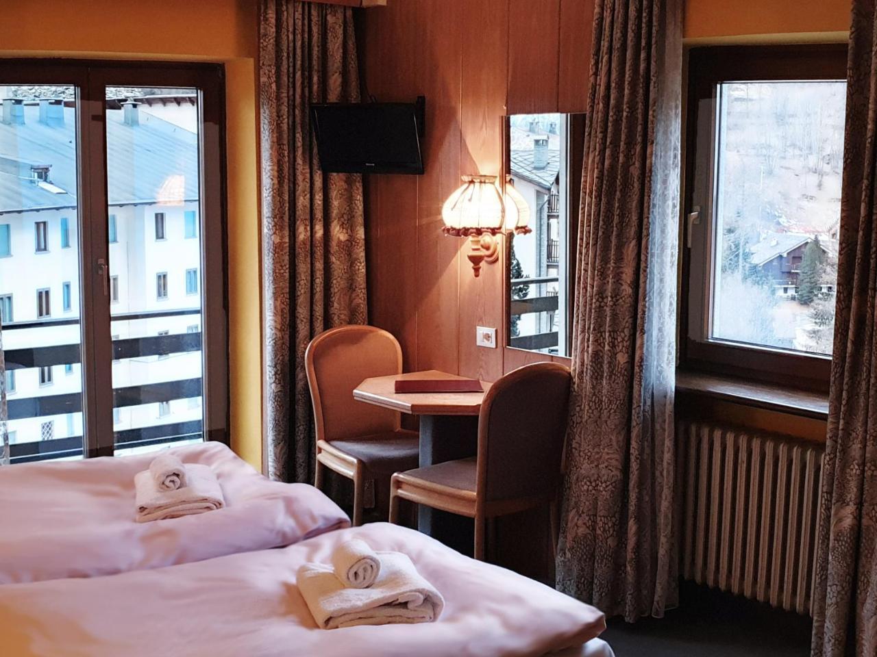 Hotel Etoile De Neige Valtournenche Dış mekan fotoğraf